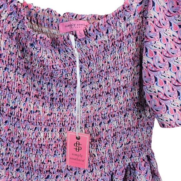 NWT Simply Southern Pink Paisley Smocked Top With Ruffle Hem Size Large Coastal - Picture 10 of 13